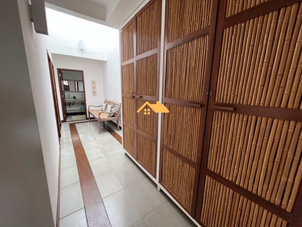 Casa, 6 quartos, 280 m² - Foto 1