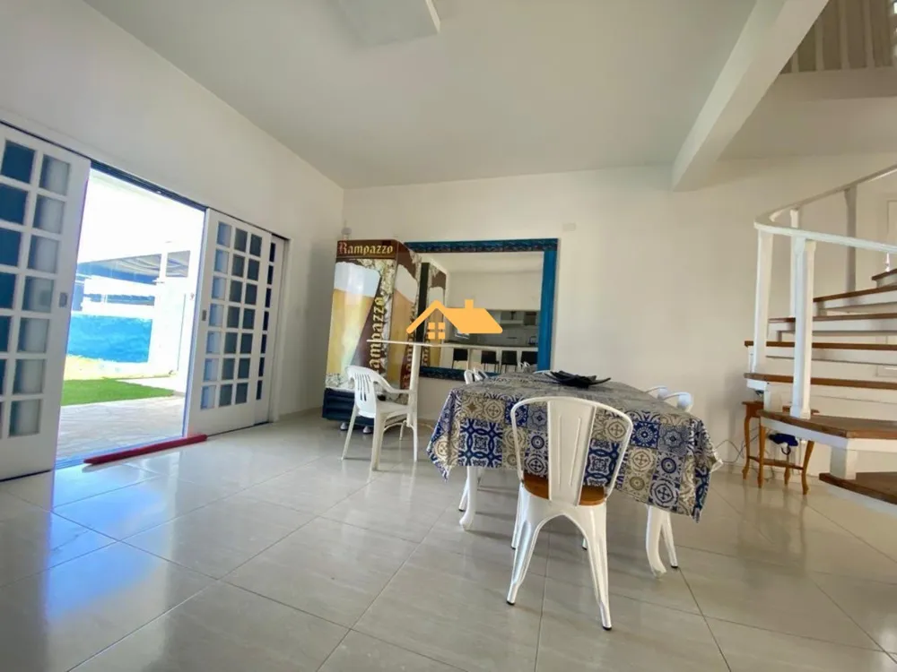 Casa, 4 quartos, 200 m² - Foto 3