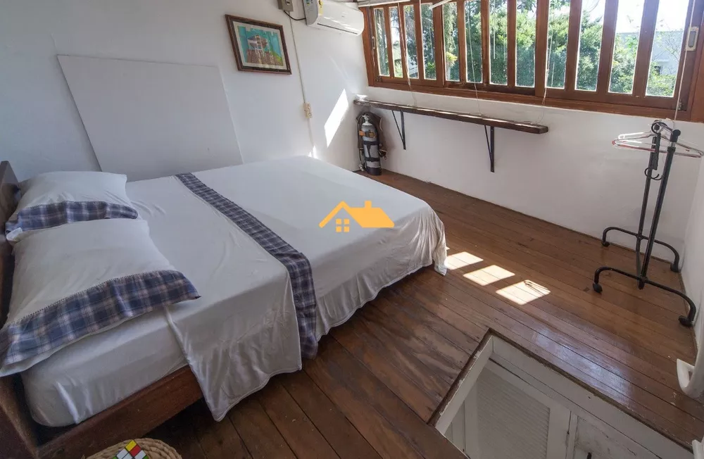 Casa, 5 quartos, 250 m² - Foto 4