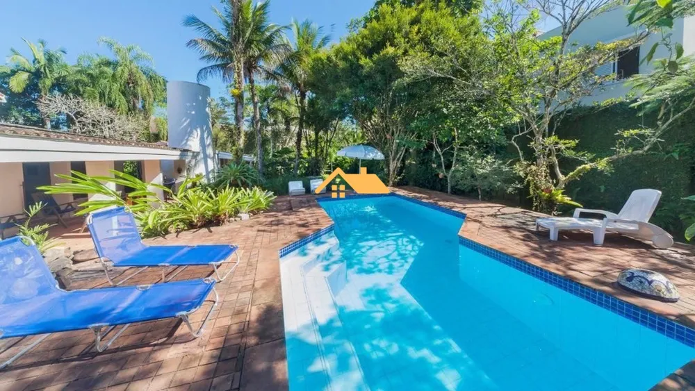 Casa, 5 quartos, 250 m² - Foto 1