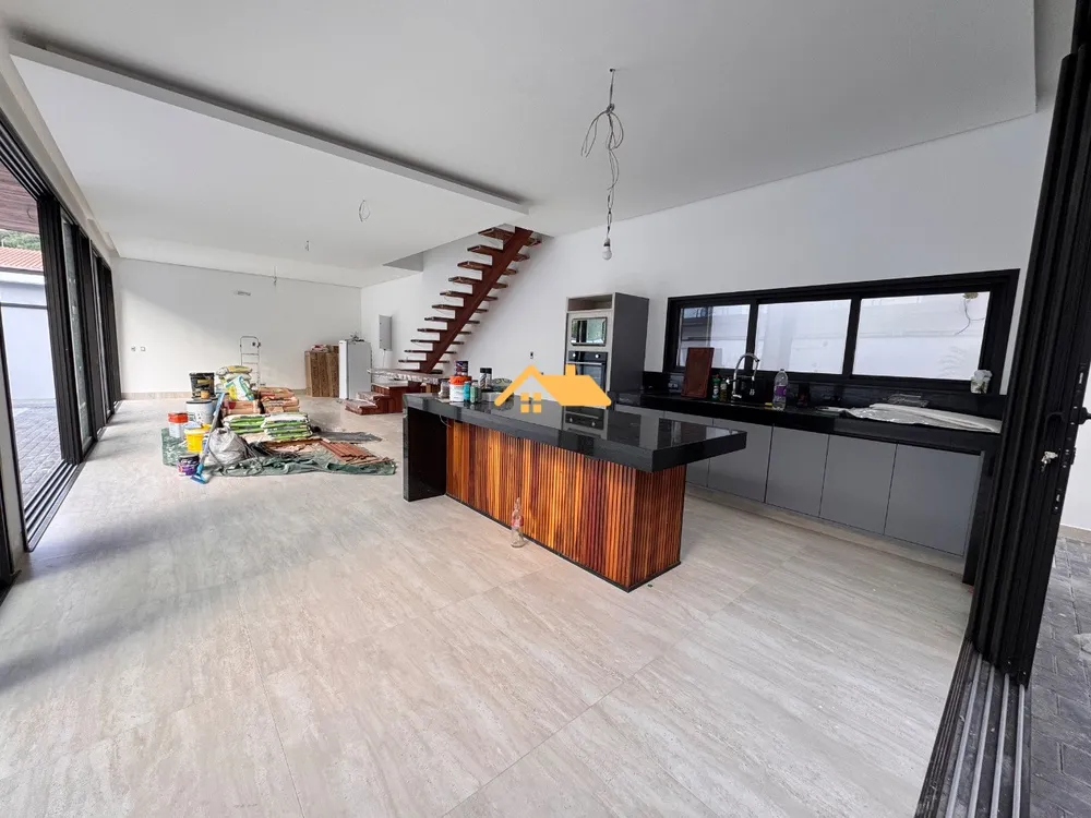 Casa, 3 quartos, 250 m² - Foto 3