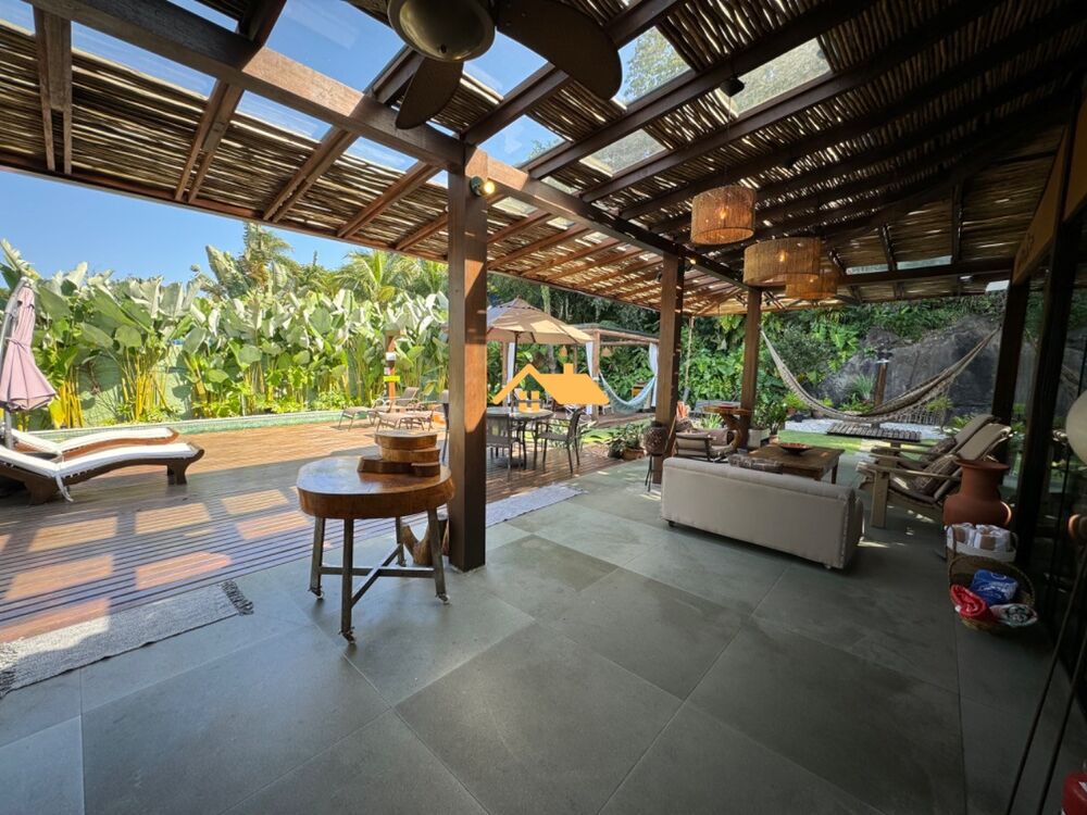 Casa à venda e temporada com 4 quartos, 250m² - Foto 2