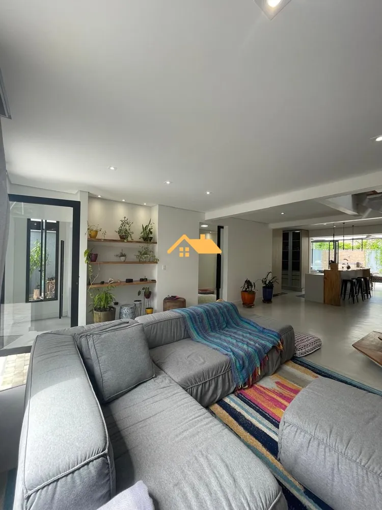 Casa, 3 quartos, 220 m² - Foto 2