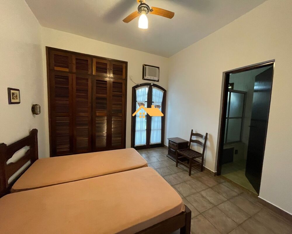 Casa à venda com 7 quartos, 350m² - Foto 15