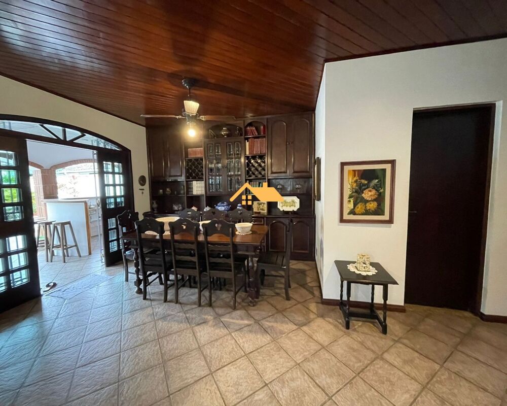 Casa à venda com 7 quartos, 350m² - Foto 6