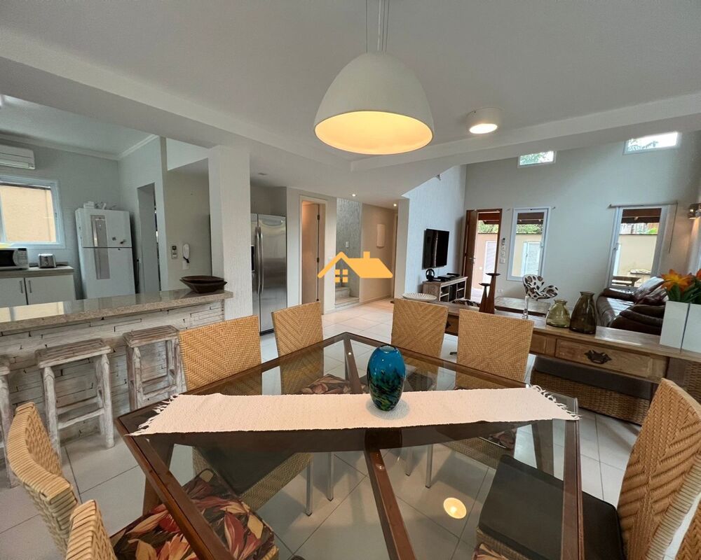 Casa à venda com 4 quartos, 220m² - Foto 8