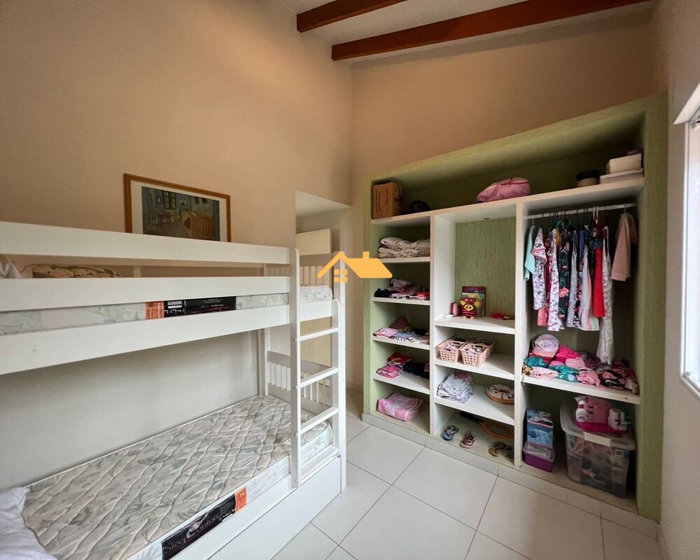 Casa à venda com 4 quartos, 220m² - Foto 24