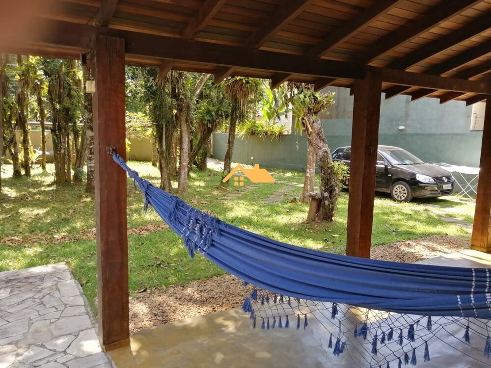 Casa à venda com 2 quartos, 76m² - Foto 1