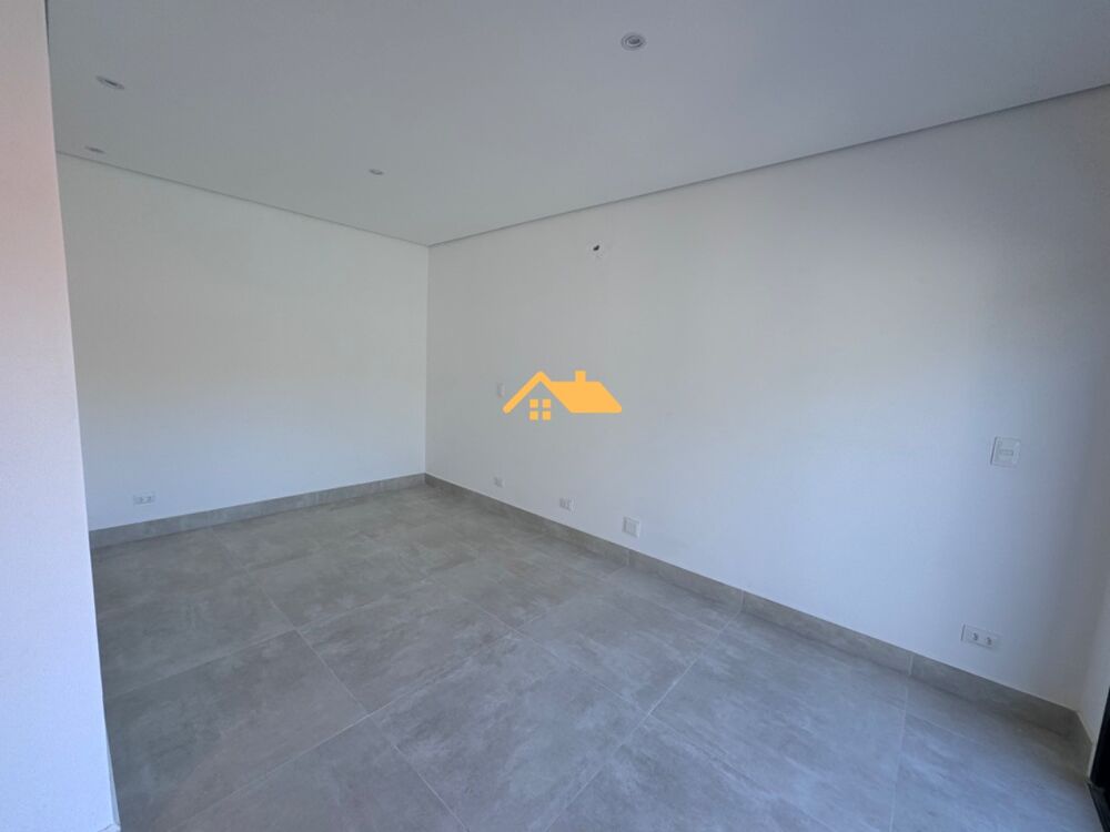 Casa, 4 quartos, 233 m² - Foto 2