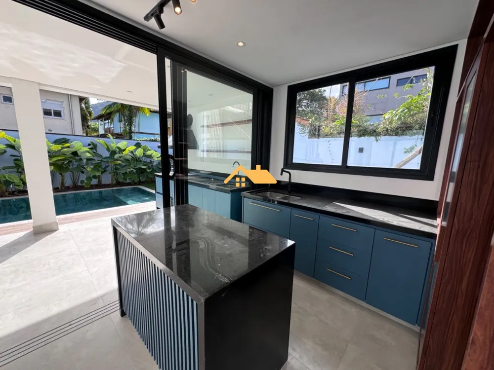 Casa, 4 quartos, 246 m² - Foto 2