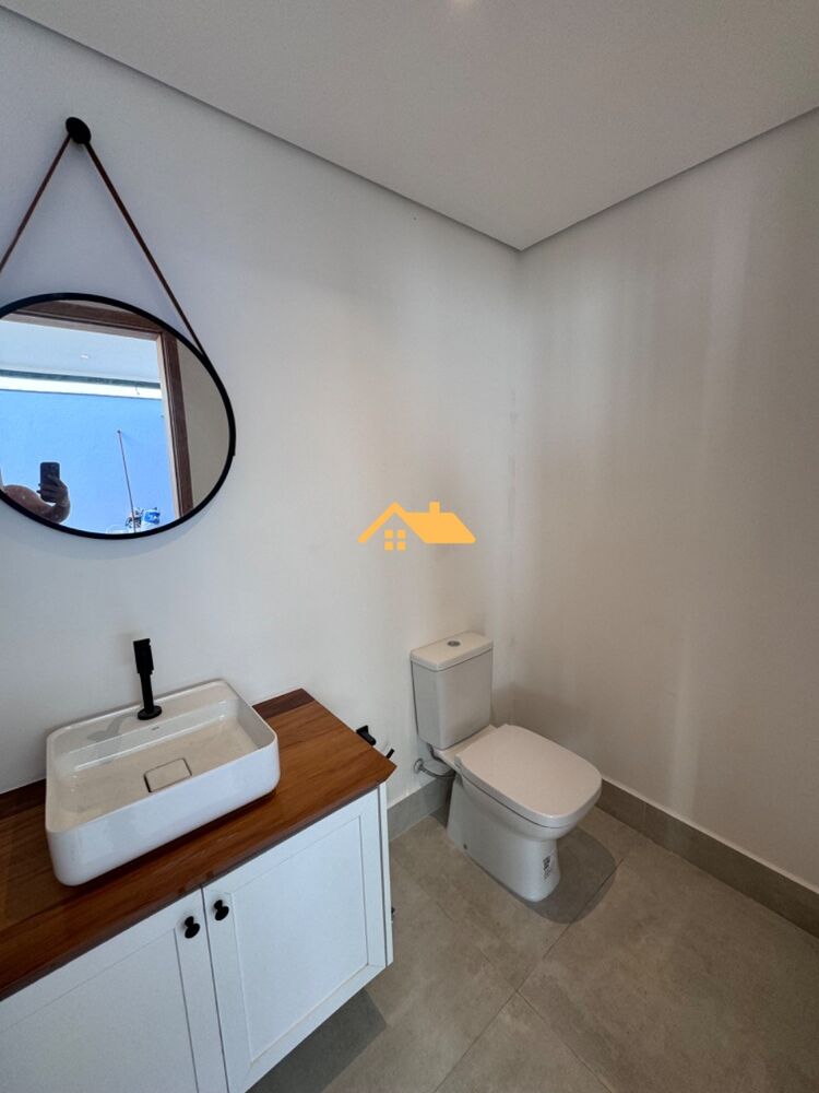 Casa, 4 quartos, 233 m² - Foto 1