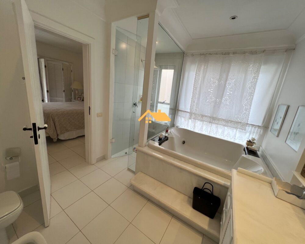 Casa, 5 quartos, 300 m² - Foto 22