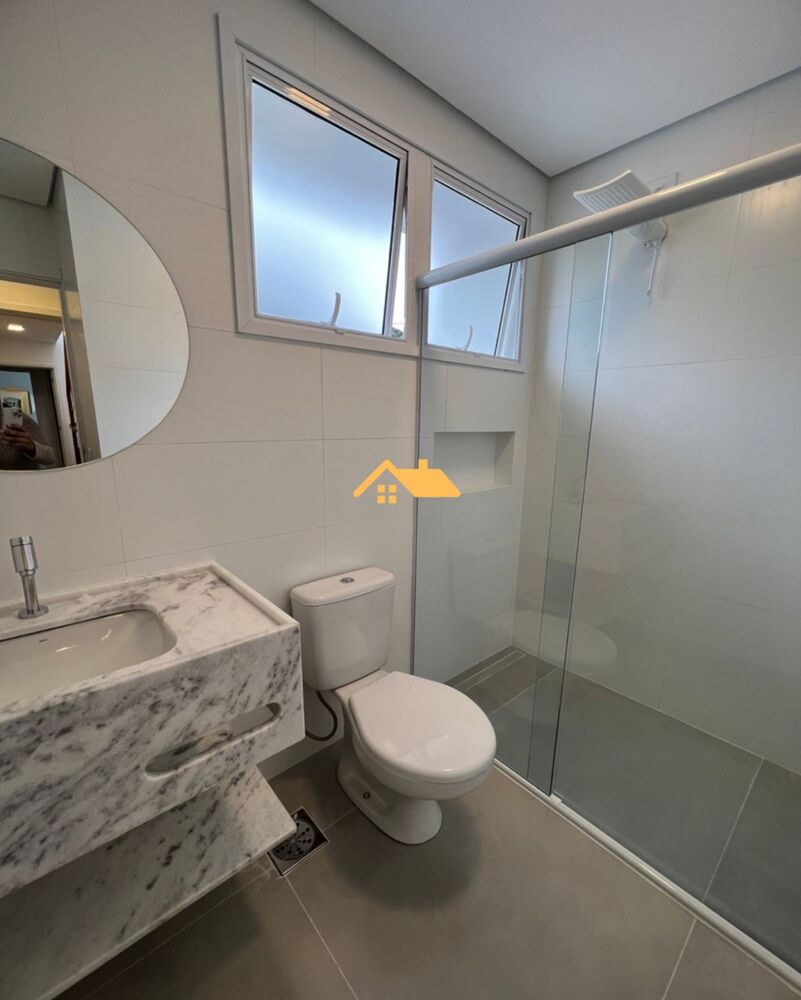 Casa para alugar com 4 quartos, 220m² - Foto 7