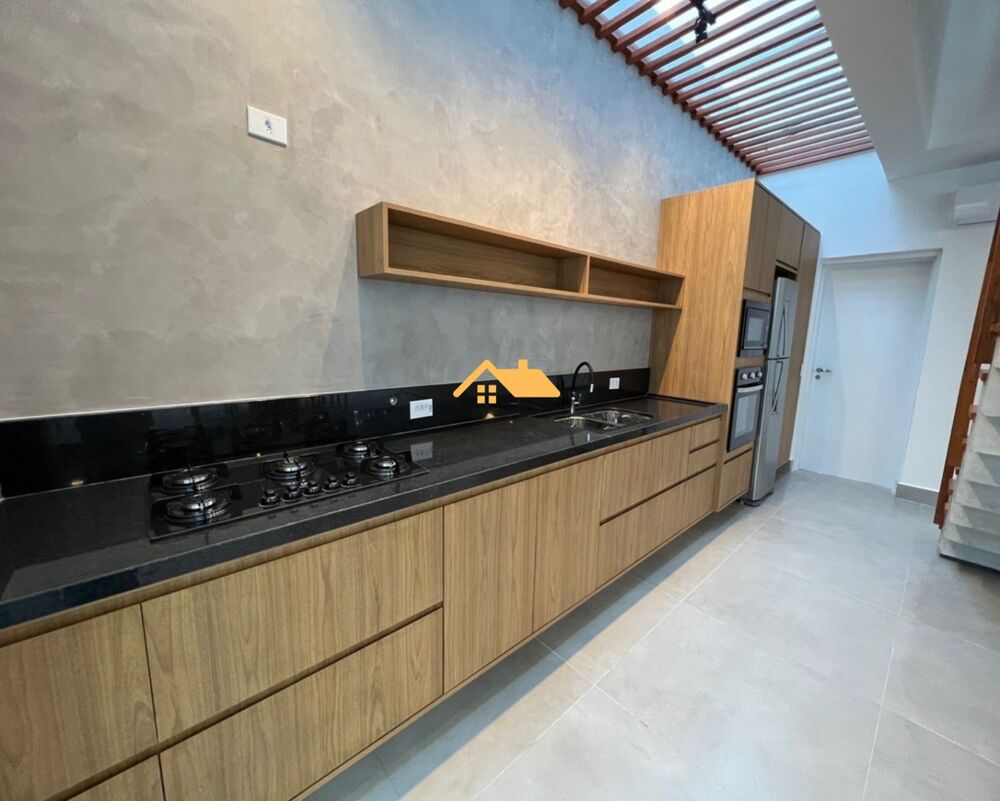Casa para alugar com 4 quartos, 220m² - Foto 5