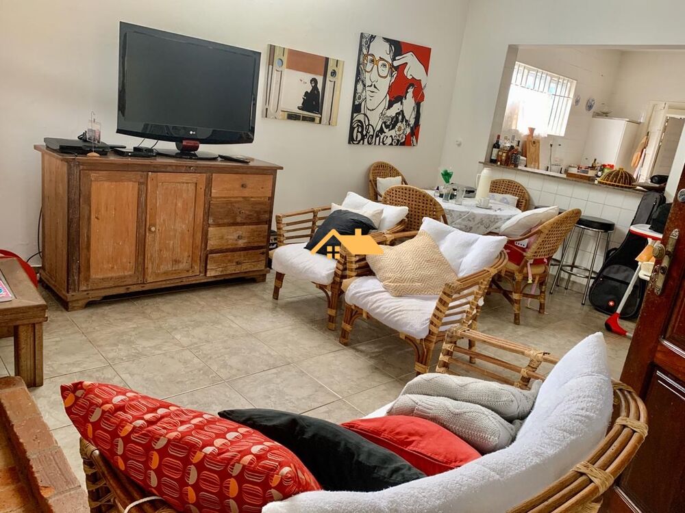 Casa à venda e aluguel com 5 quartos, 242m² - Foto 5