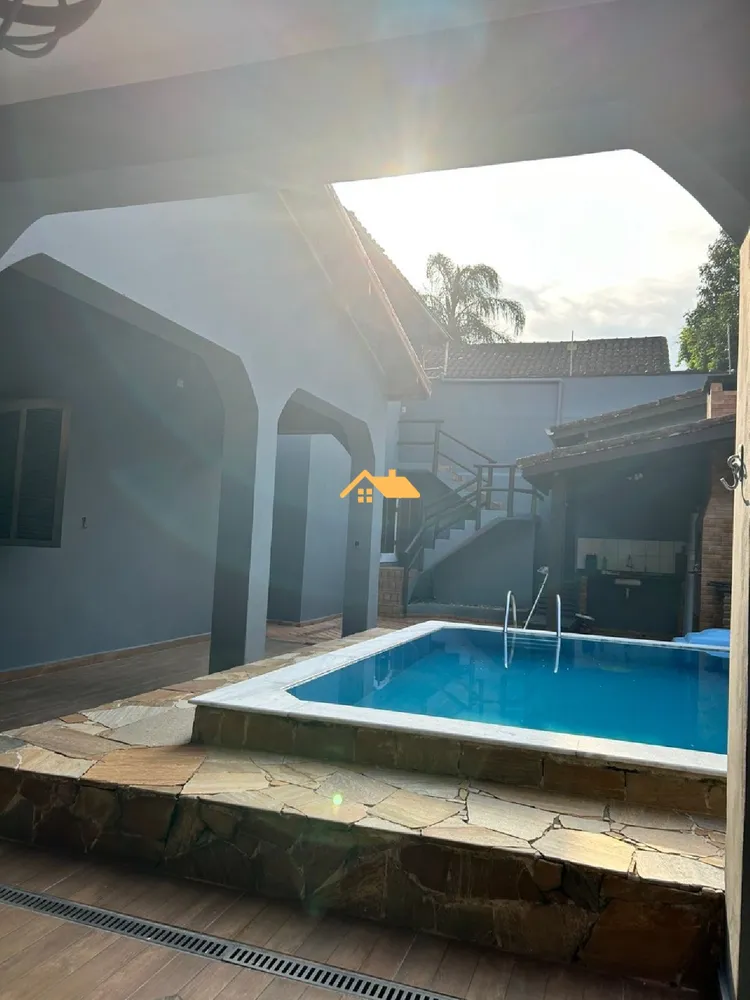 Casa, 6 quartos, 330 m² - Foto 4