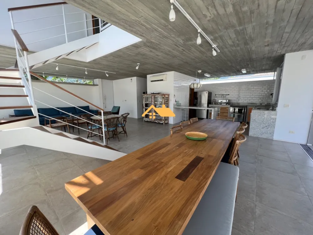 Casa, 5 quartos, 307 m² - Foto 2