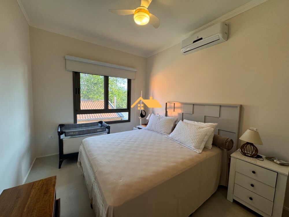 Casa à venda com 5 quartos, 240m² - Foto 12