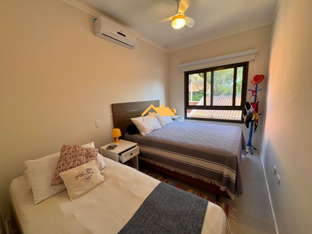 Casa à venda com 5 quartos, 240m² - Foto 10