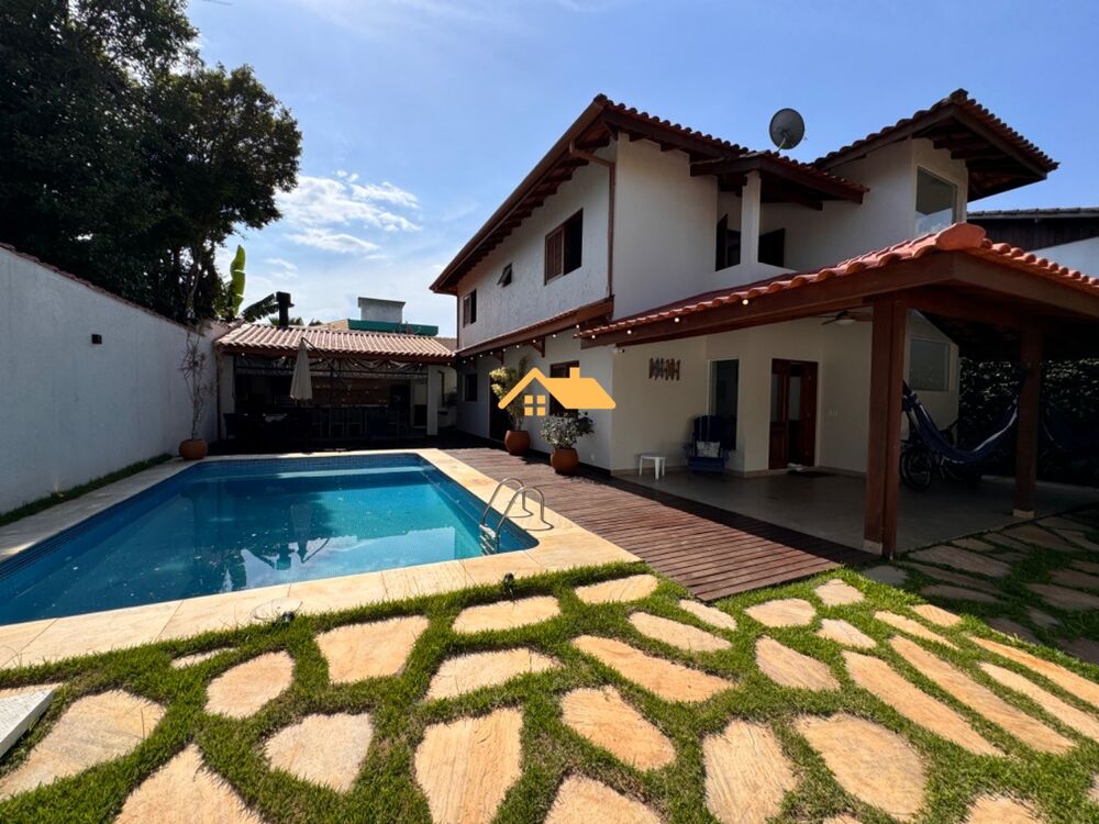 Casa à venda com 4 quartos, 305m² - Foto 4