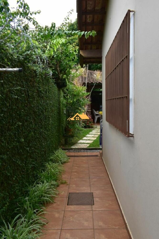 Casa, 4 quartos, 310 m² - Foto 1