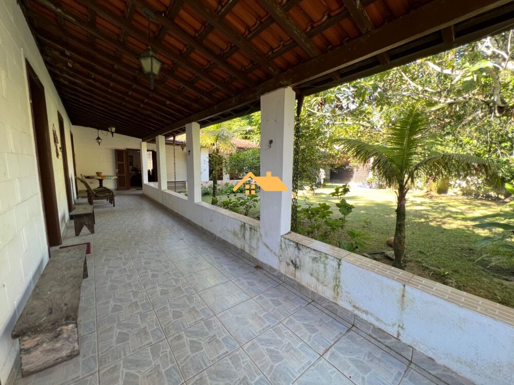 Casa à venda com 4 quartos, 200m² - Foto 5