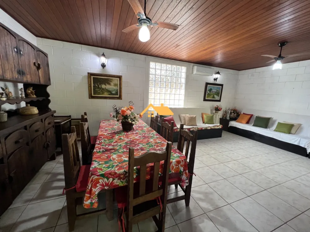 Casa, 4 quartos, 200 m² - Foto 10
