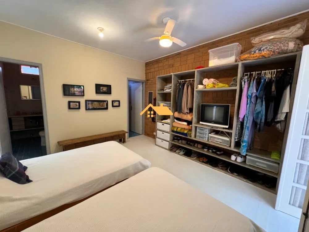 Casa, 3 quartos, 250 m² - Foto 11