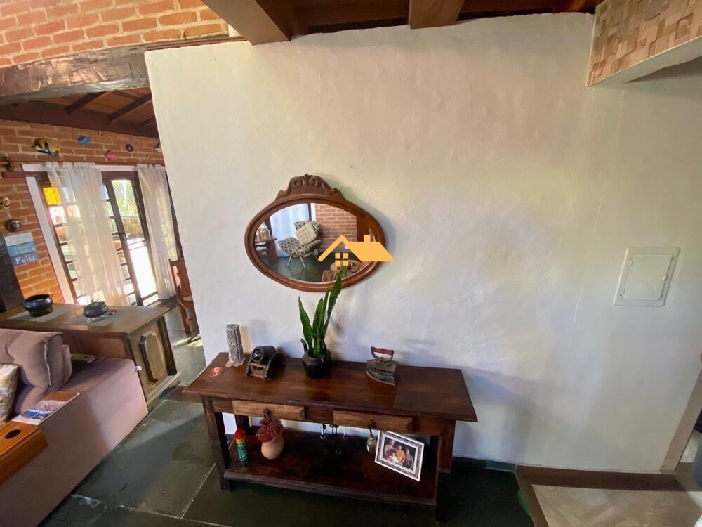 Casa, 4 quartos, 180 m² - Foto 1