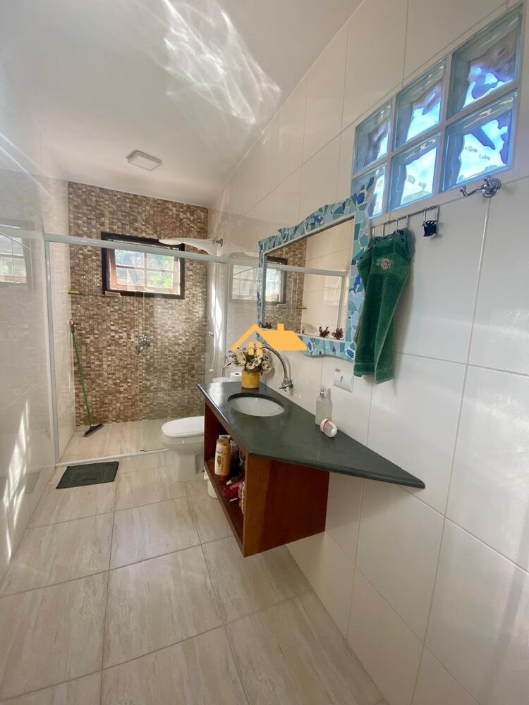 Casa, 4 quartos, 180 m² - Foto 2