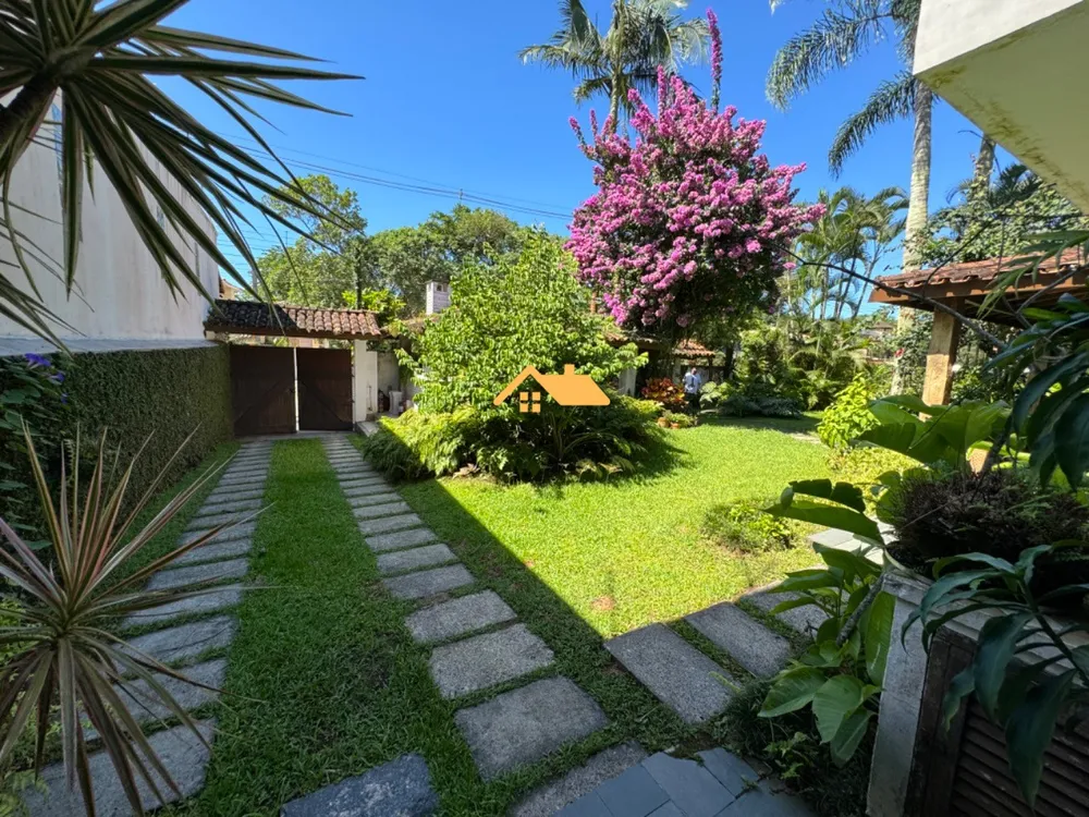 Casa, 4 quartos, 300 m² - Foto 4