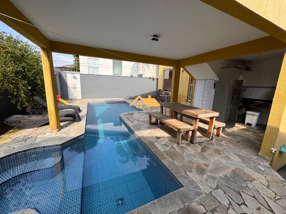 Casa, 3 quartos, 253 m² - Foto 15