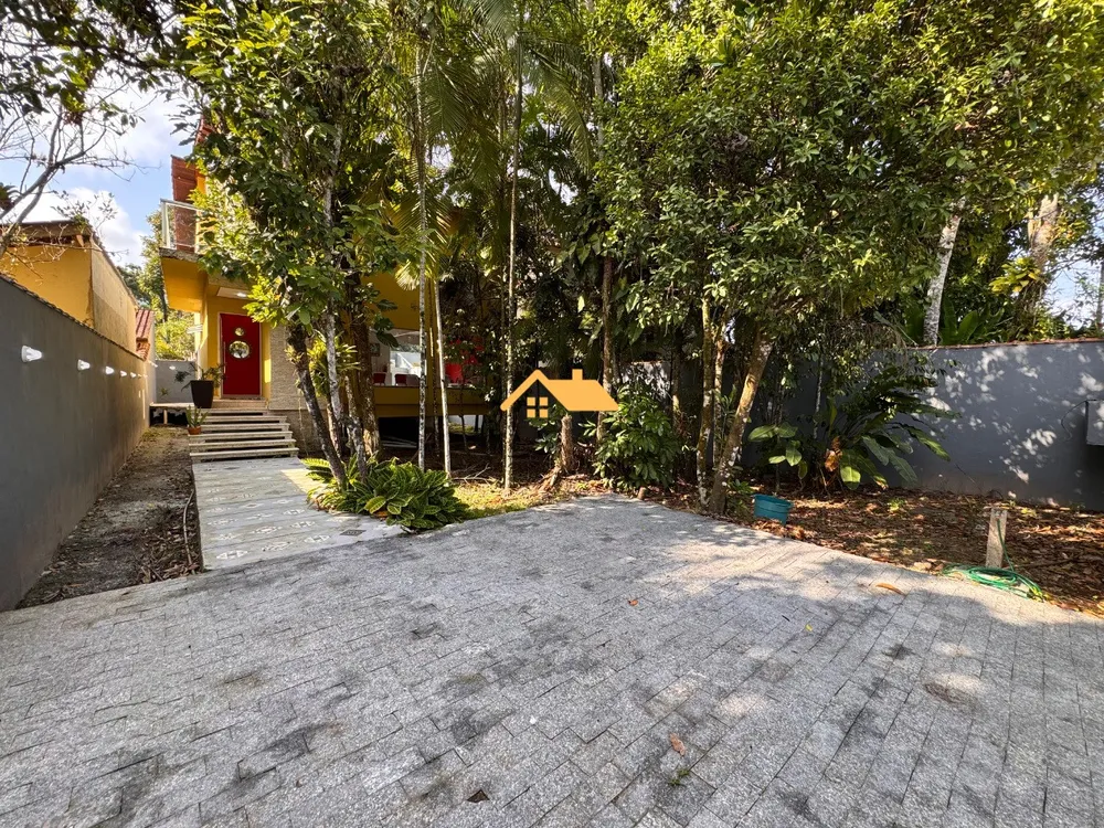 Casa, 3 quartos, 253 m² - Foto 2