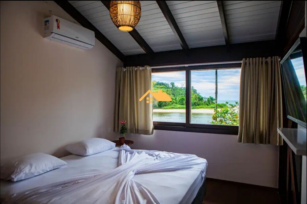 Casa, 5 quartos, 230 m² - Foto 4