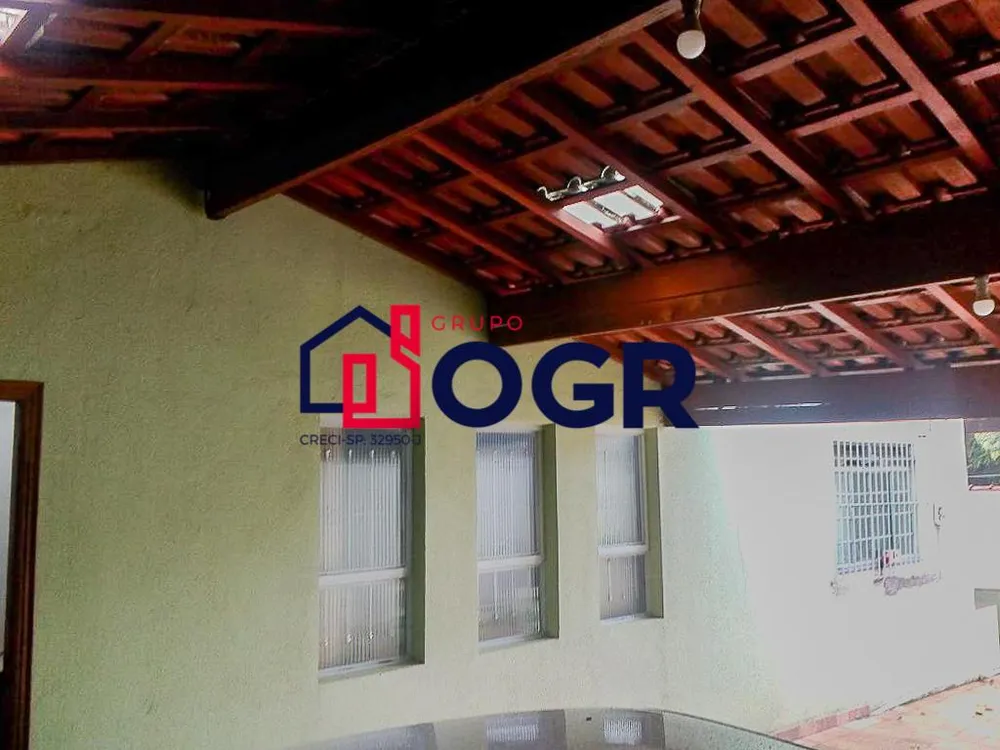 Casa, 4 quartos, 188 m² - Foto 1