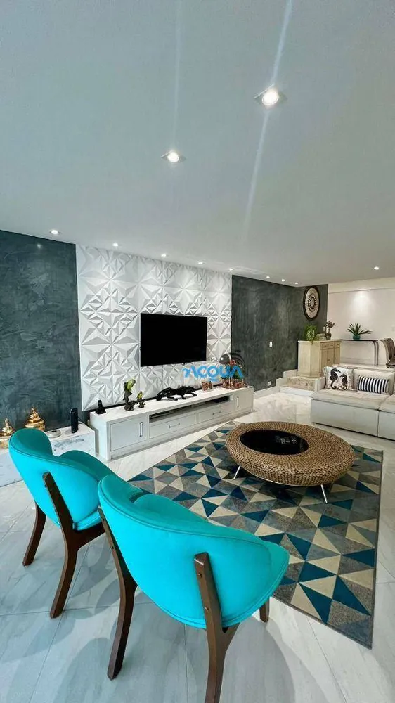 Apartamento, 3 quartos, 185 m² - Foto 1
