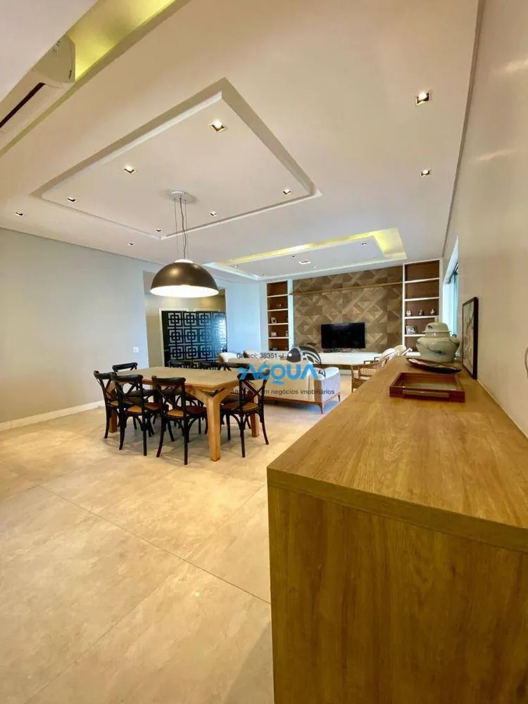 Apartamento, 4 quartos, 210 m² - Foto 2