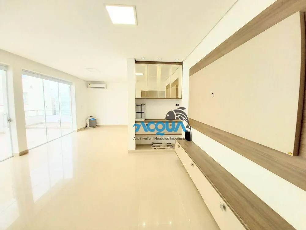 Apartamento, 3 quartos, 300 m² - Foto 2