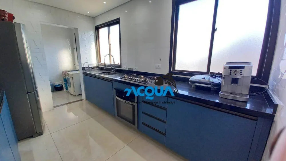 Cobertura, 3 quartos, 223 m² - Foto 4