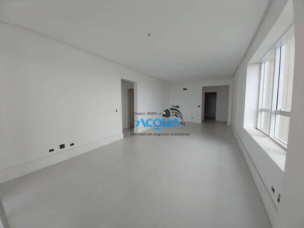 Apartamento, 3 quartos, 175 m² - Foto 2