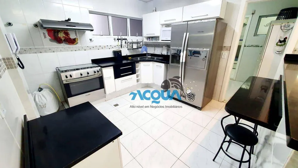 Cobertura, 5 quartos, 240 m² - Foto 4