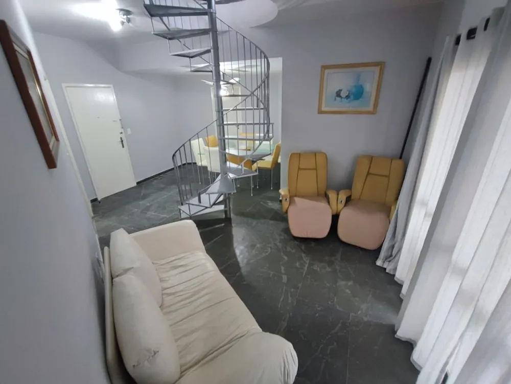 Cobertura, 3 quartos, 210 m² - Foto 2