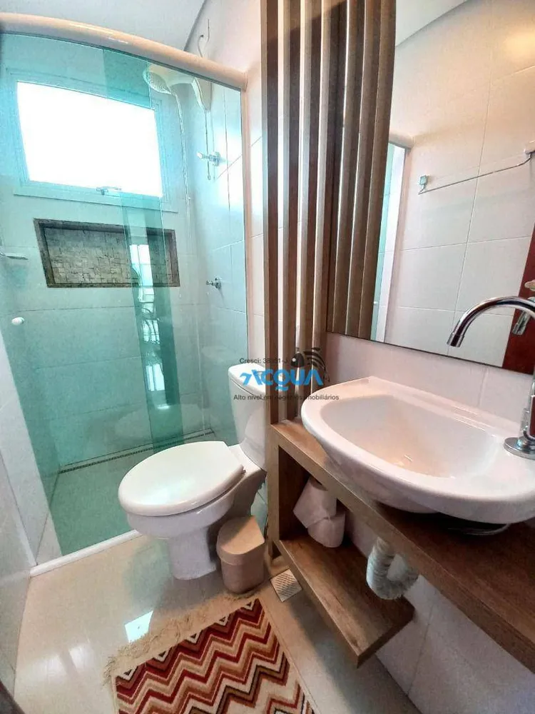 Cobertura, 3 quartos, 219 m² - Foto 4