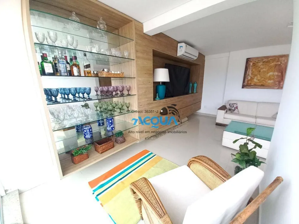 Cobertura, 3 quartos, 219 m² - Foto 2