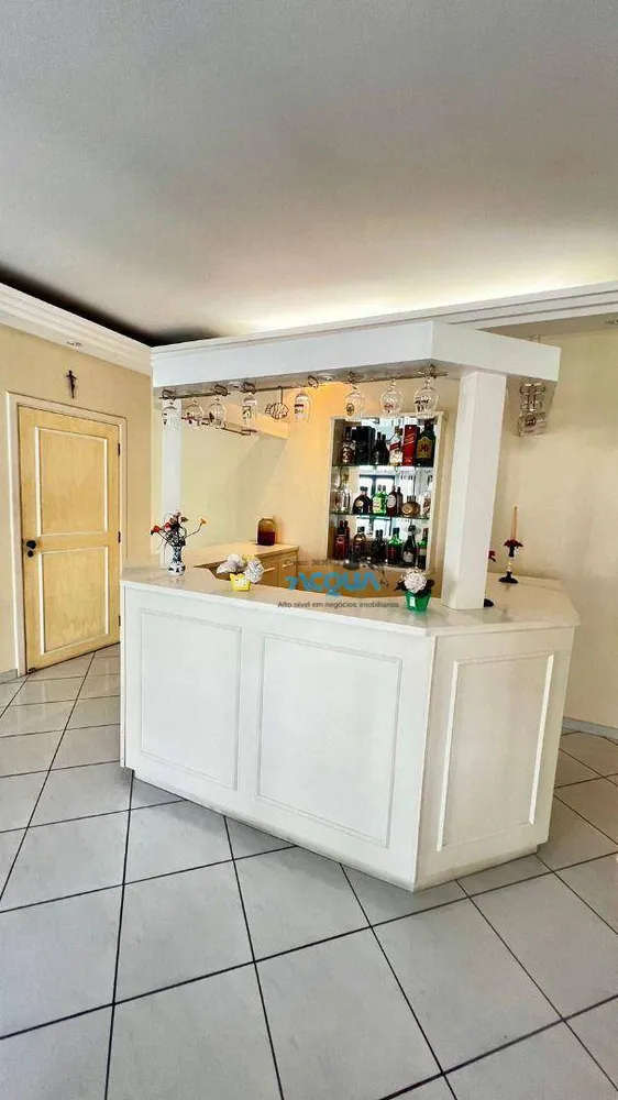 Apartamento, 3 quartos, 190 m² - Foto 4