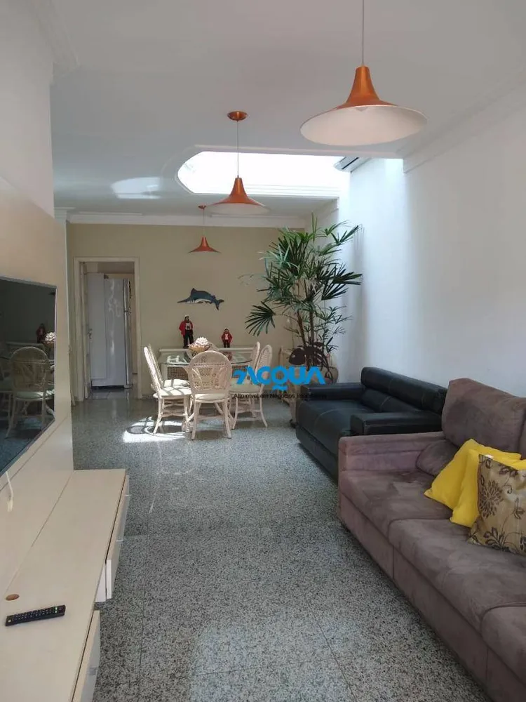Sobrado, 4 quartos, 181 m² - Foto 1