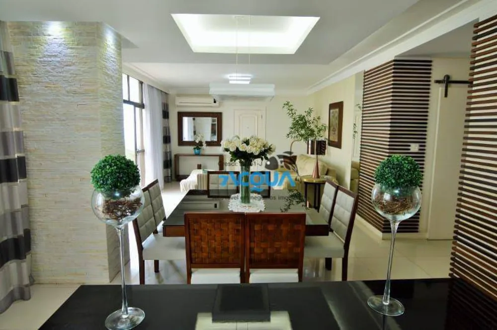 Apartamento, 3 quartos, 190 m² - Foto 1