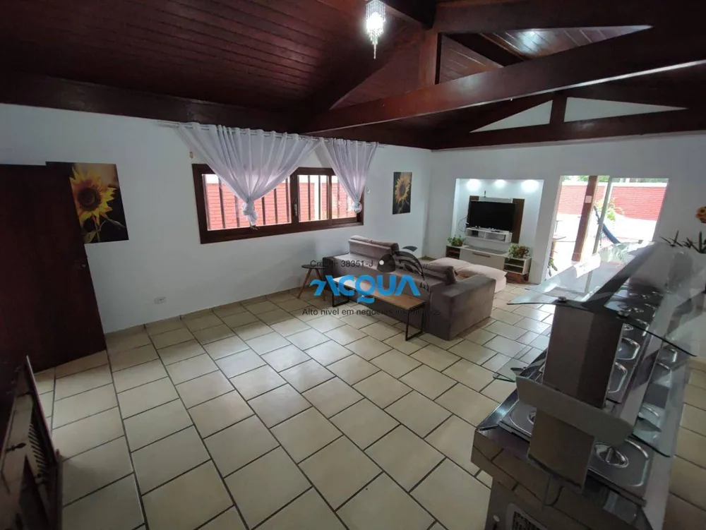 Casa, 5 quartos, 200 m² - Foto 2