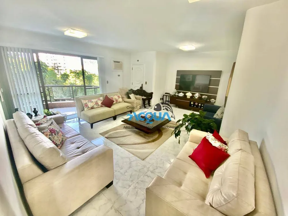 Apartamento, 3 quartos, 220 m² - Foto 1