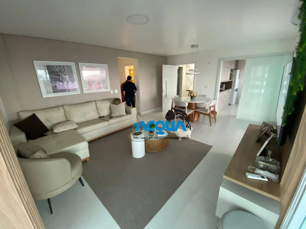Apartamento, 3 quartos, 145 m² - Foto 2